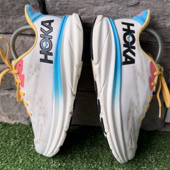 Hoka One One Clifton 9 Women's Running Shoes - Picture 7 of 12